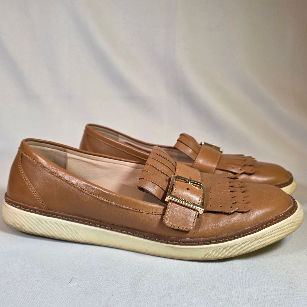 Vionic Cambridge Tan Leather Loafer Womens 9 Kiltie Fringe Buckle Comfort